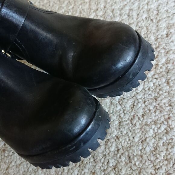 Tory Burch Rina Black Leather Ankle Lug Platform Bootie size 8M - Picture 8 of 12